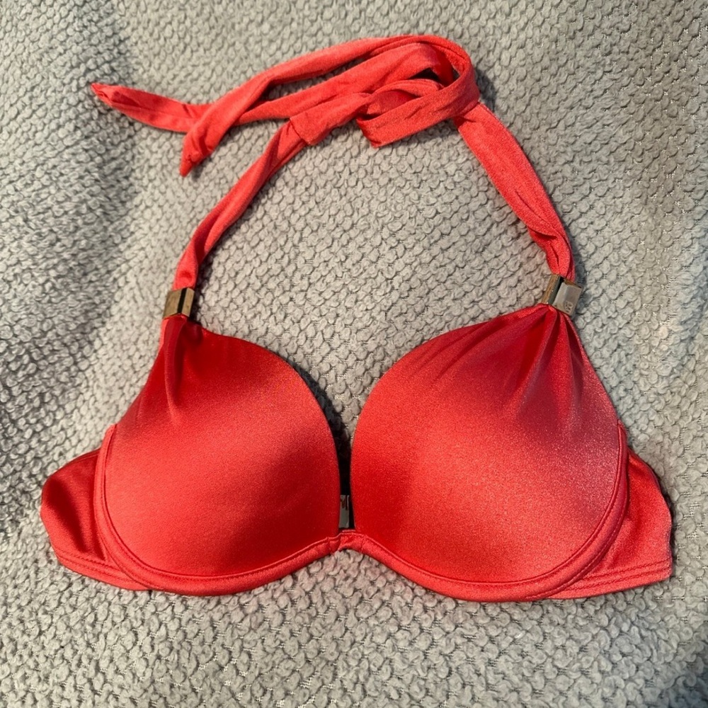 Peach Victoria’s Secret push-up bathing suit top